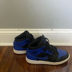 100% authentic, decent conditions